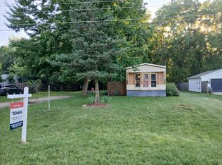 75690 Marie Dr, Lawton, MI 49065