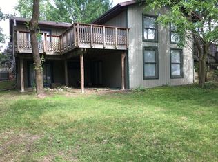 1507 Lenox Rd SE, Grand Rapids, MI 49506