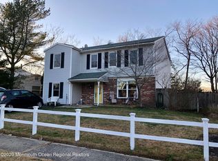 19 Sextant Dr, Barnegat, NJ 08005