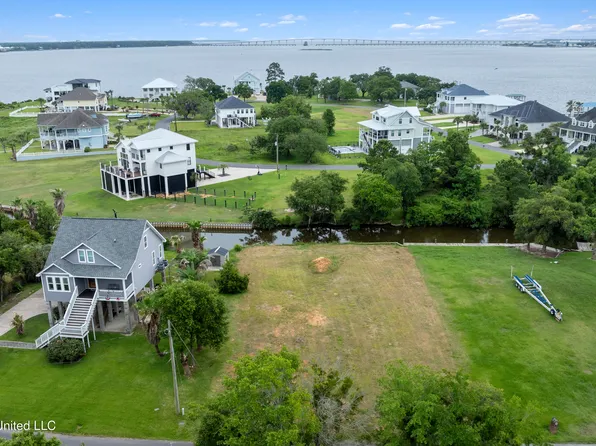 15708 Langley Dr #54, Biloxi, MS 39532