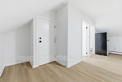 848 Bank St #3 Photo 1