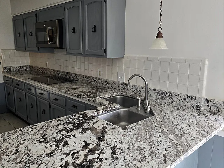 7805 S College Ave — Photo 5