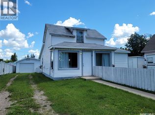 118 1st St W, Saint Walburg, SK S0M 2T0