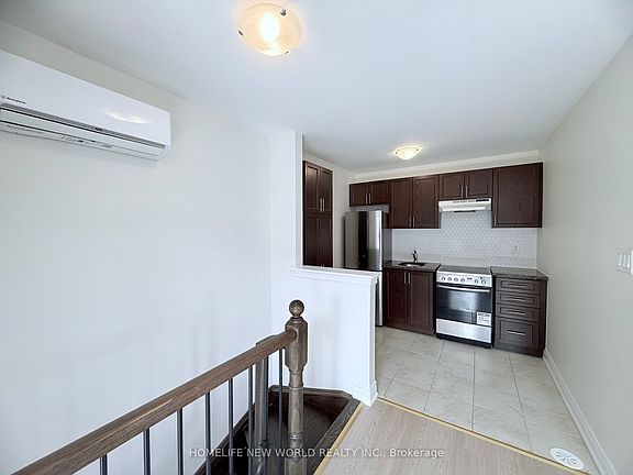 5th image of 261 William Forster Rd