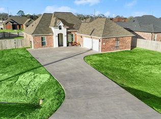 422 6th St, Iowa, LA 70647