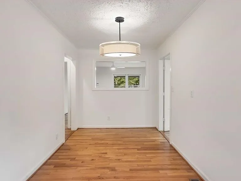 850 Flat Shoals Way — Photo 8