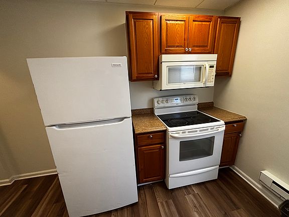 5th image of 667 Green St APT 4