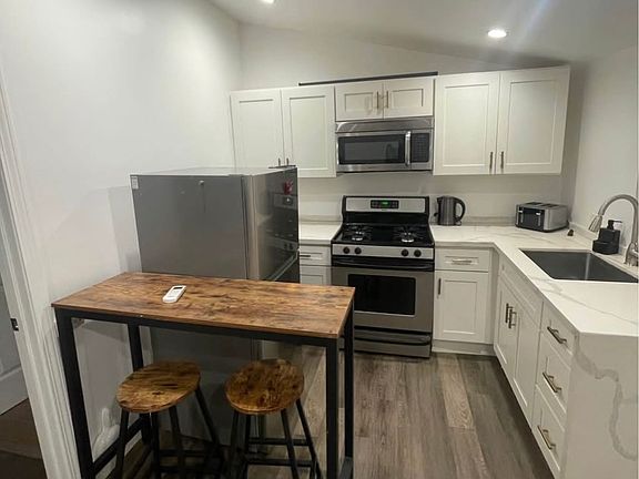 2nd image of 23223 Ladrillo St