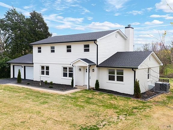 4th image of 1135 Cedarwood Way