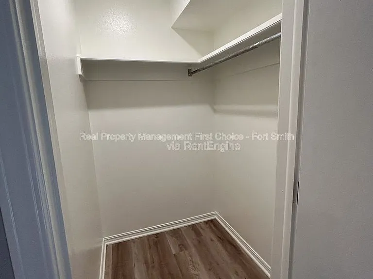 1406 Strozier Ct — Photo 12
