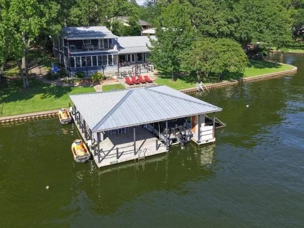 154 Bayside Cir, Malakoff, TX 75148