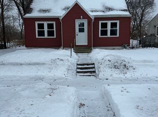 422 Ricker St, Waterloo, IA 50703