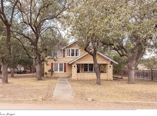 1206 S Wall St, Brady, TX 76825