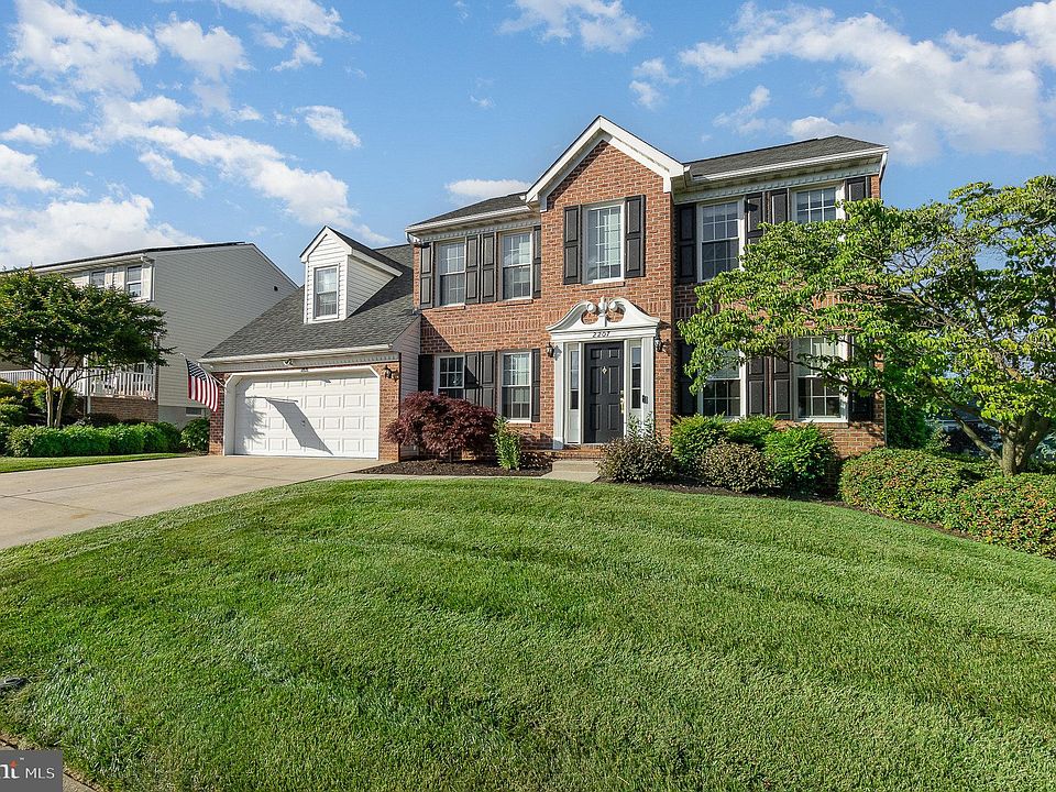 1st image of 2207 Grey Fox Ct