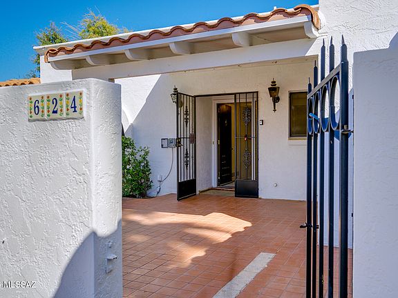 4th image of 624 N Abrego Dr
