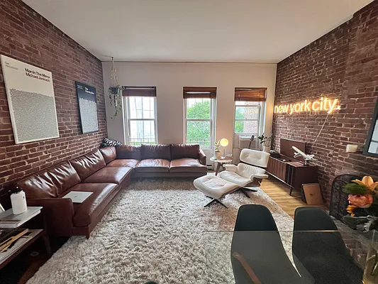 Rented by Compass | media 11