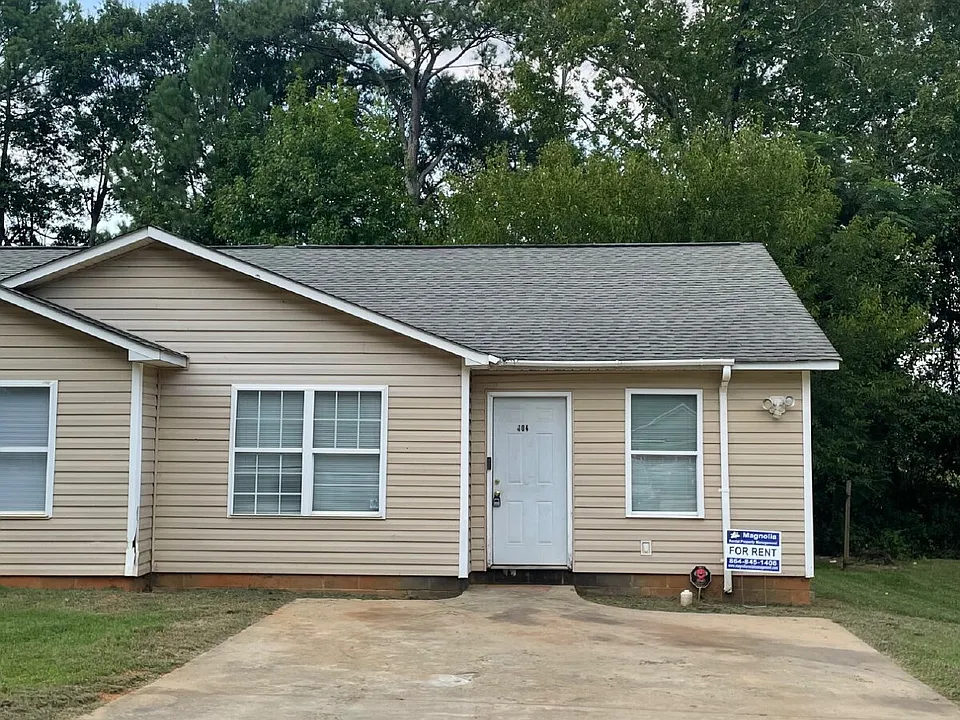 104 Townsley Ct