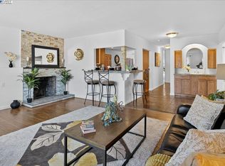 18201 Lake Chabot Rd, Castro Valley, CA 94546