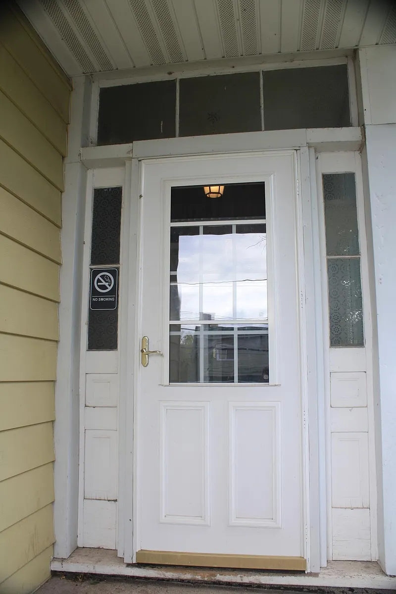Photo 2 of 8 - 218 W Bluff St #4 - Marquette, MI Building Photo - 218 W Bluff St #4