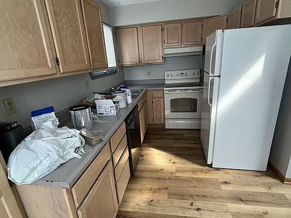 5th image of 1621 Whittier St #0