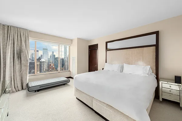 Sold by Douglas Elliman | media 16