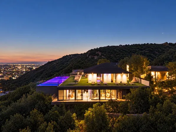 2402 Carman Crest Dr, Los Angeles, CA 90068
