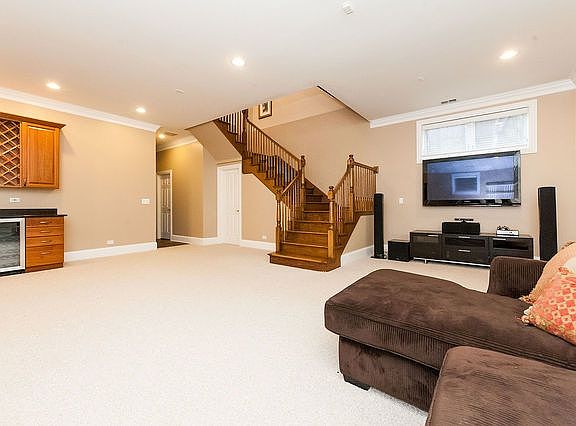 5th image of 1842 W Larchmont Ave