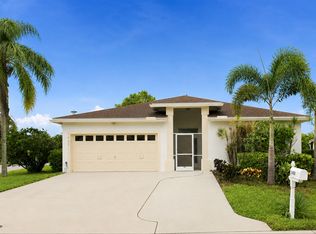 1490 Fairway Cir, Greenacres, FL 33413