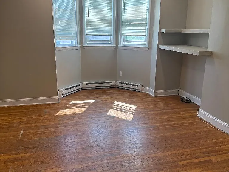 9 Cedar St #3L — Photo 2