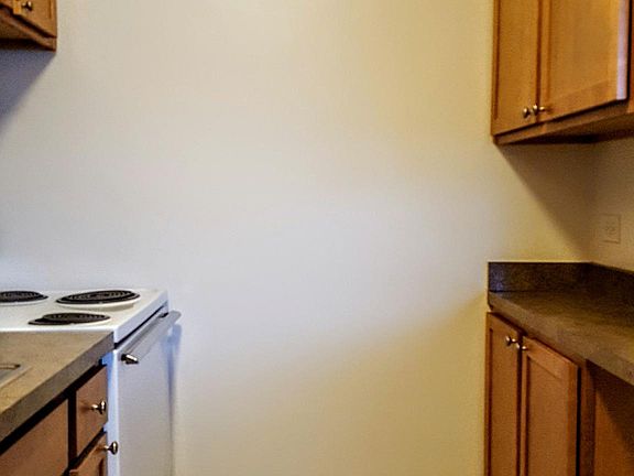 4th image of 943 Washington Blvd APT L3