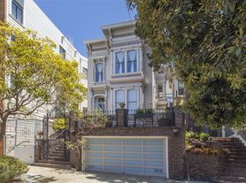 1944 Webster St