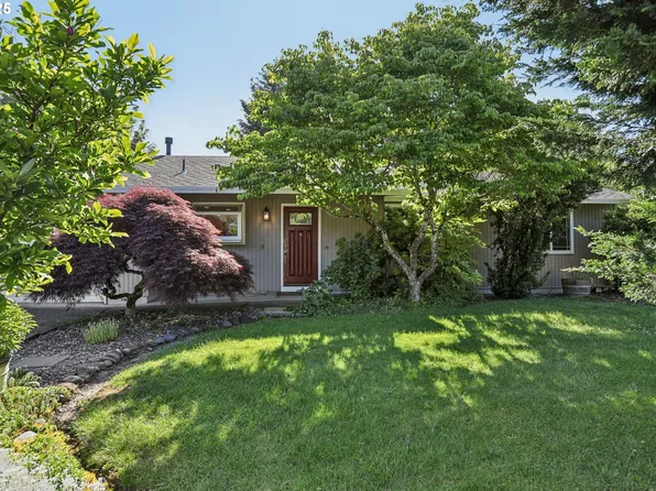 374 NE 34th Pl, Hillsboro, OR 97124