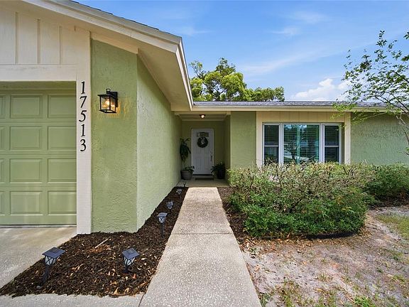 3rd image of 17513 Shadyside Cir