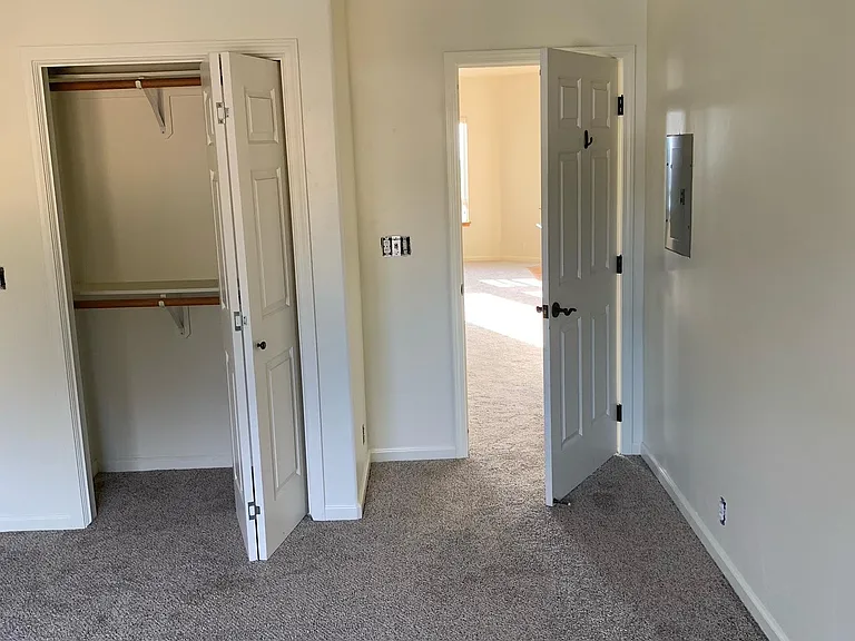 725 Napa Ave — Photo 8