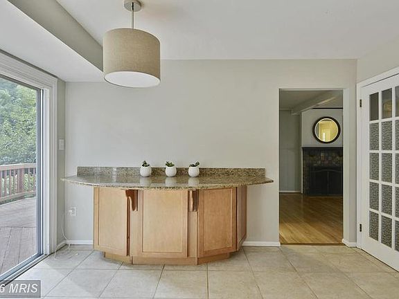5th image of 15713 Bondy Ln