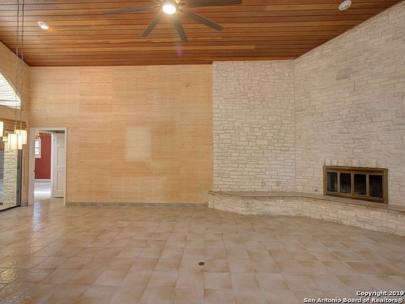 4th image of 4308 Muirfield St