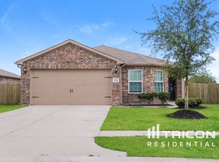 928 American Monarch Dr, La Marque, TX 77568