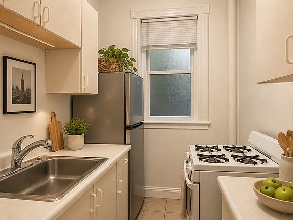5th image of 43 Strathmore Rd #4