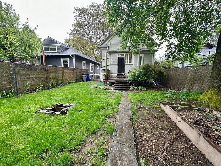 3811 NE 7th Ave — Photo 21