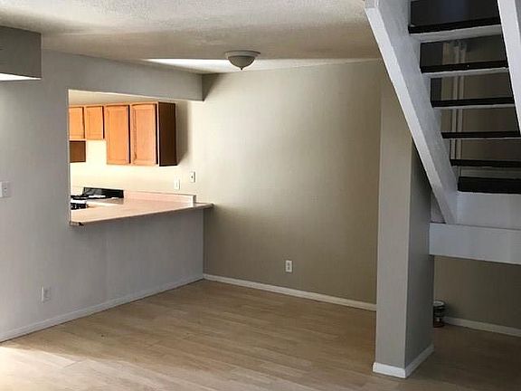 4th image of 4264 White Sands Ave