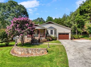 547 Crest Dr, Easley, SC 29640