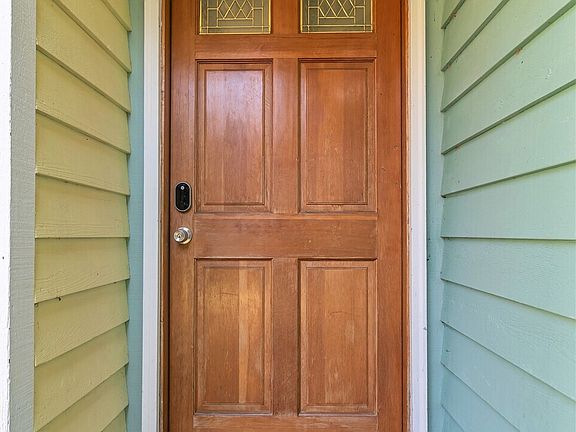 3rd image of 8509 58th Avenue SE