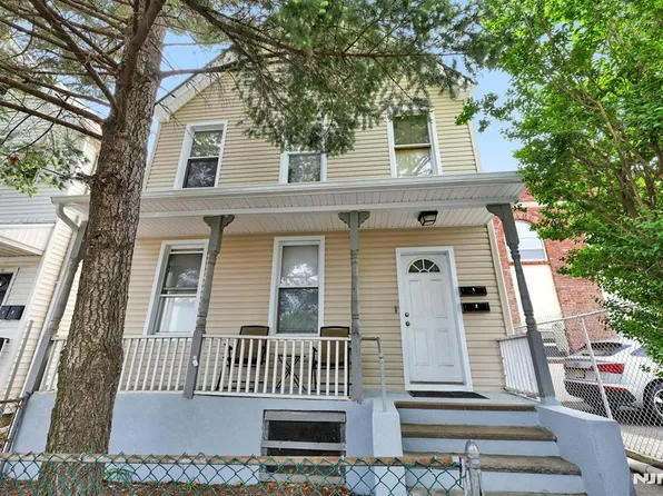 28 Ann St, Kearny, NJ 07032