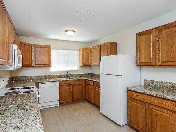 5th image of 4386 Annie Oakley Dr