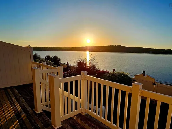 10 A Y Jackson Ct, Halifax, NS B4A 4B4