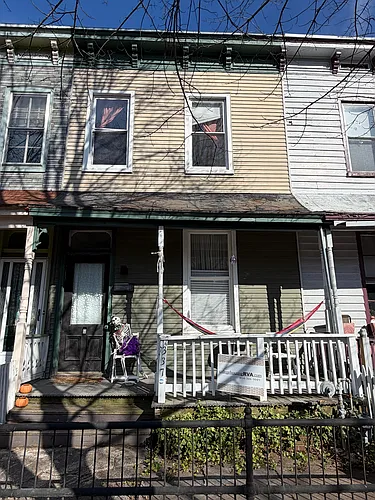 337 S Laurel St Photo 1