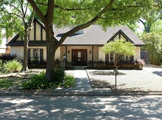 7911 Hilshire Green Dr, Houston, TX 77055