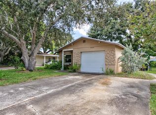 8137 81st Way N, Seminole, FL 33777