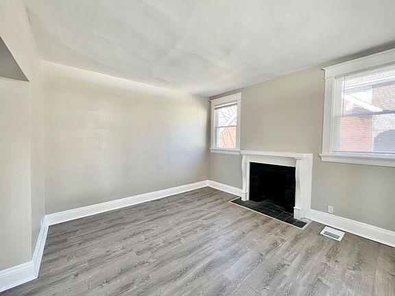4th image of 2027 Baltimore Ave