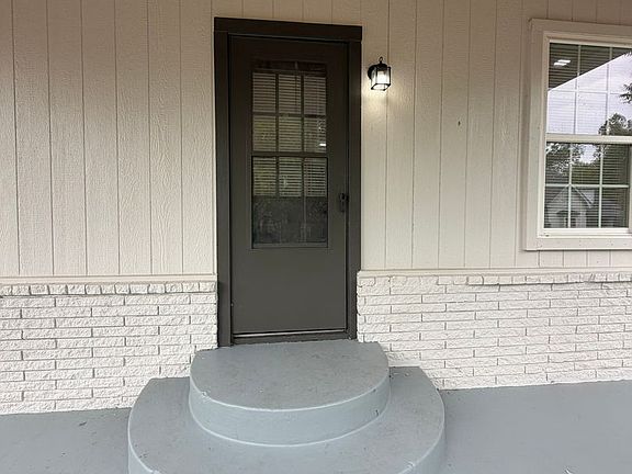 2nd image of 1211 Eastside Blvd